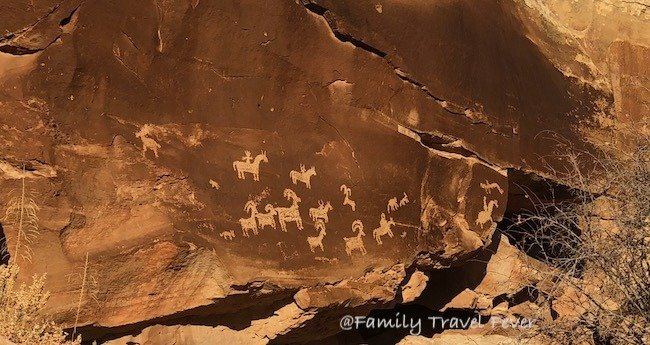Petroglyphs at Wolfe Ranch hike for kids and toddlers Arches National Park