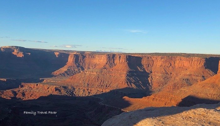The best hiking trails get to the scenic overlooks at Dead Horse Point State Park. East Rim Overlook