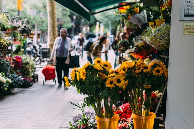 Family friendly barcelona private city tour highlights