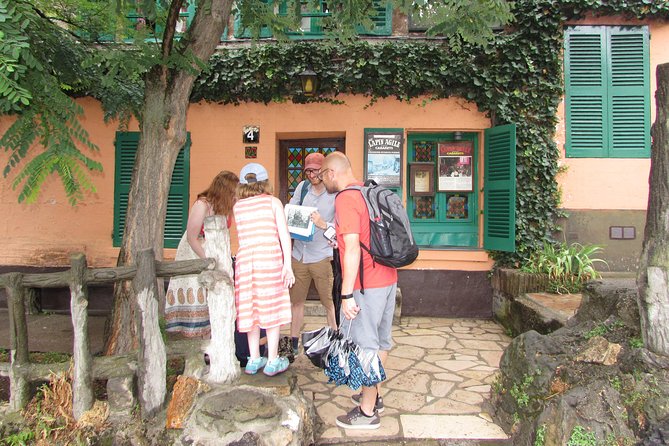 Family treasure hunt in montmartre starting point and transportation