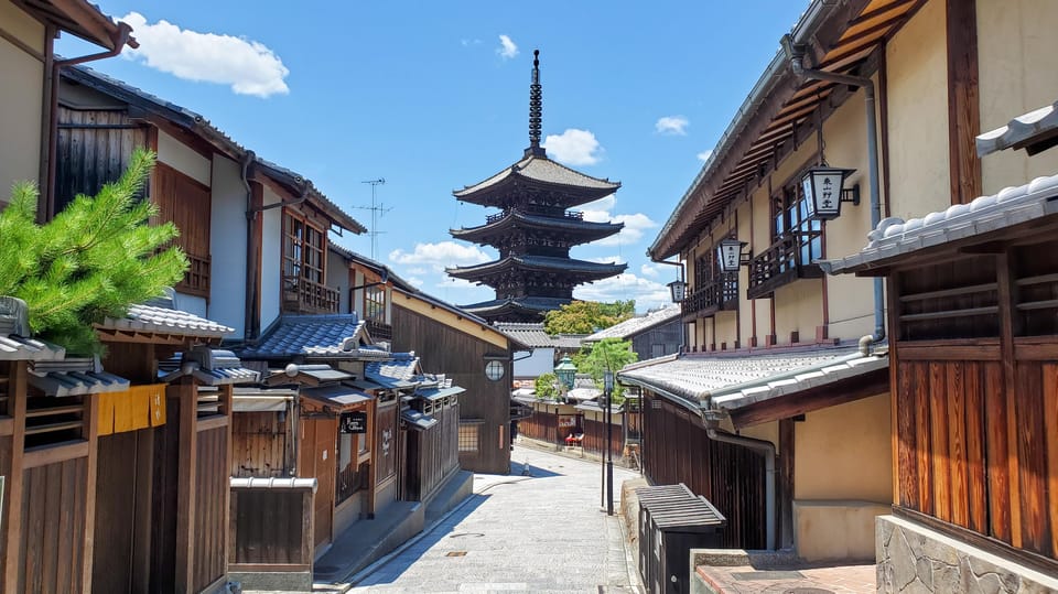 Customized Private Tour with a Local Guide - Who Should Consider This Tour?