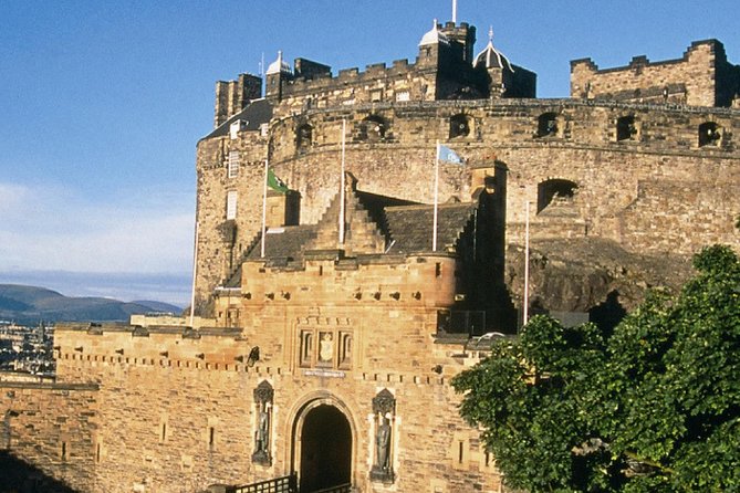 Private Edinburgh Tour for Families with a Local, 100% Personalized - A Deep Dive into the Experience