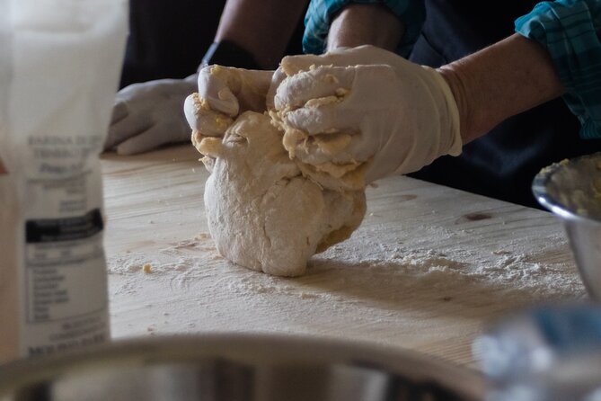 3-hour Tuscan Cooking Class with Wine & Oil Tasting - Highlights of the 3-Hour Tuscan Cooking Class