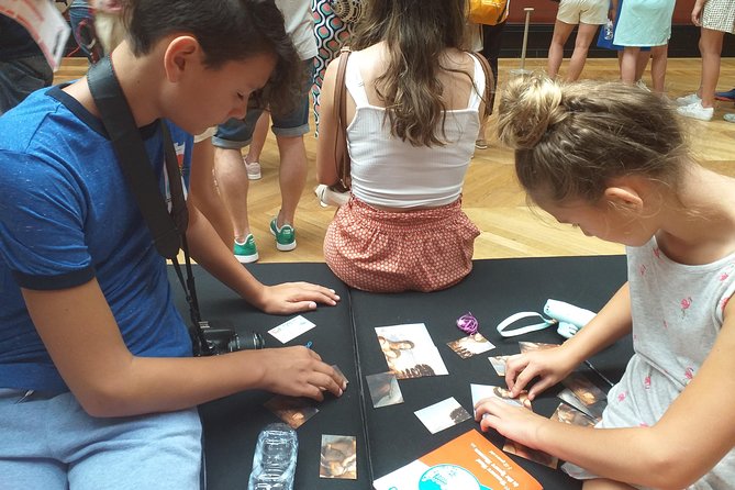 Family Treasure Hunt at the Louvre Museum - Pacing and Interaction