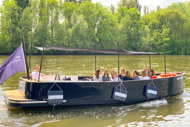 Boat tour in frankfurt for up to 12 guests highlights of the frankfurt private boat tour