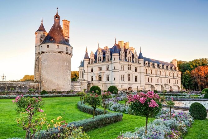 Loire Valley Day Tour Chambord and Chenonceau plus Lunch at a Private Castle - Highlights of the Loire Valley Day Trip