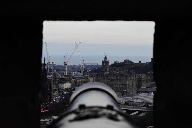 Private edinburgh tour for families with a local, 100% personalized who is this tour best for?