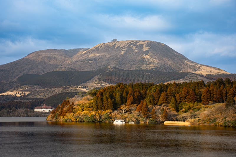 Lake Ashi with mountains in Hakone Japan