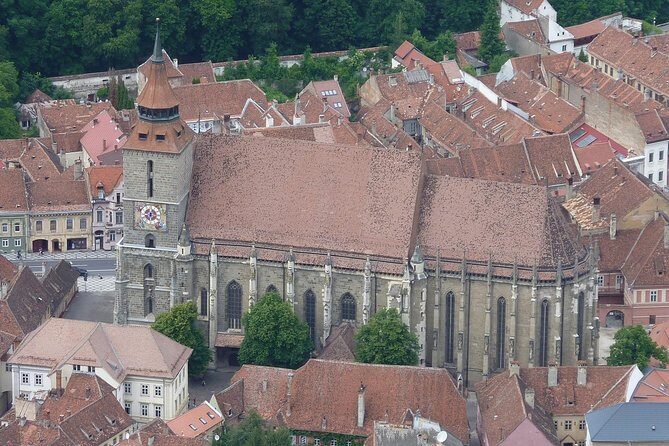 2-Day Small-Group Tour to Dracula's Castle, Rasnov Fortress, Peles Castle, Sighisoara and Libearty Brown Bear Sanctuary with Overnight in Brasov - Day 1: Rasnov views and Peleș Castle in Sinaia