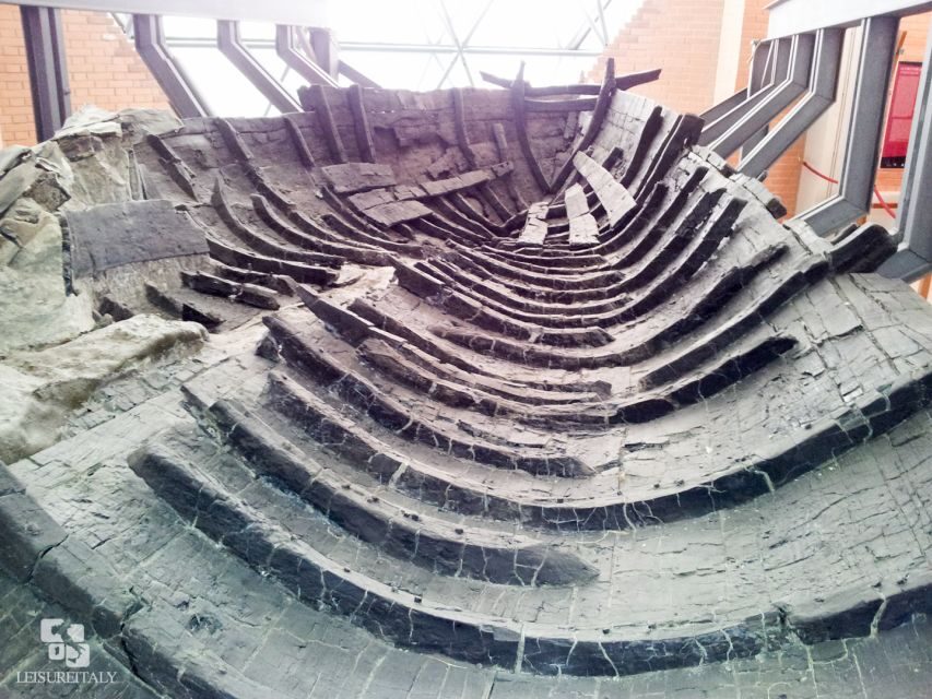 2-Hour Private Tour of the Ruins of Herculaneum - The spa complex: mosaics from saunas to cold tubs