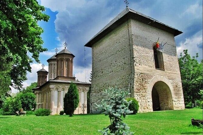 5h Abandoned Fort, Dracula's Grave and Mogoșoaia Palace, Private - Mogoșoaia Palace: Brâncovenesc grandeur and what you can still enjoy on Monday