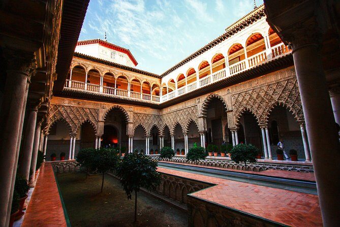 Alcazar & Cathedral of Seville Private Guided Tour - Who this tour suits best