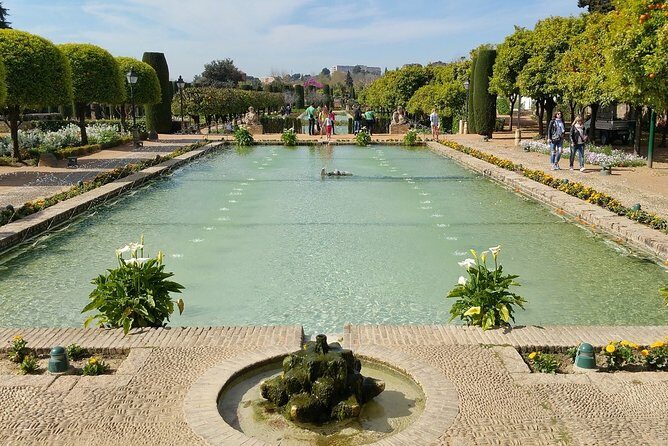 Alcazar of Cordoba Small Group Tour with Skip the Line Ticket - Isabella, Ferdinand, and Columbus: Stories in a Place With Teeth