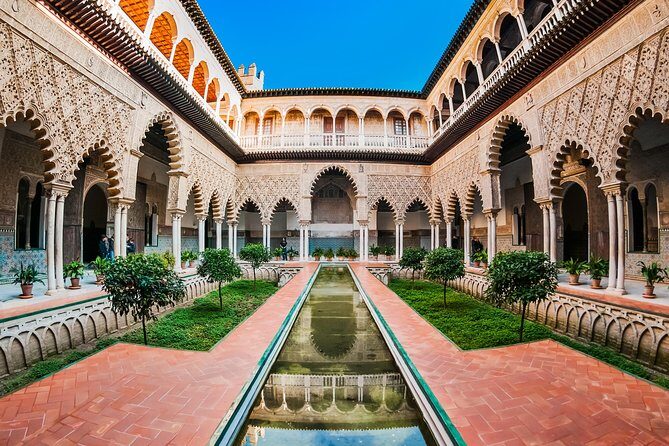 Alcazar of Seville Guided Tour with Skip the Line Ticket - Real Alcázar in 90 Minutes: what this timed entry really buys you