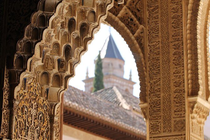 Alhambra & Generalife Skip the line Small Group including Nasrid Palaces - Pace and logistics: how to have a calmer 3 hours