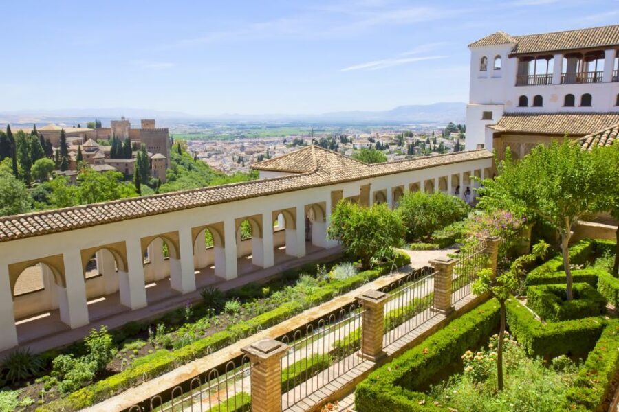 Alhambra, Nasrid Palaces and Albaicin Tour - Nasrid Palaces: where the Islamic art and royal design click
