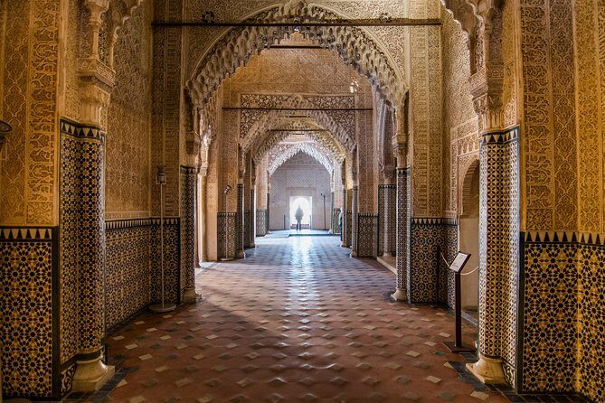 Alhambra Skip-the-Line with Albaicin, Sacromonte by Segway/Bike - Sacromonte cave homes and flamenco culture
