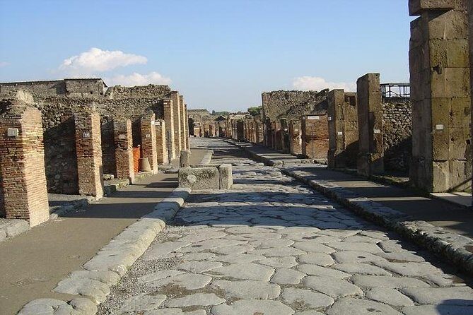 Amalfi Coast and Pompei from Rome: Enjoy a Private Full-Day Tour - Why This Rome-to-Pompeii-and-Amalfi Plan Works