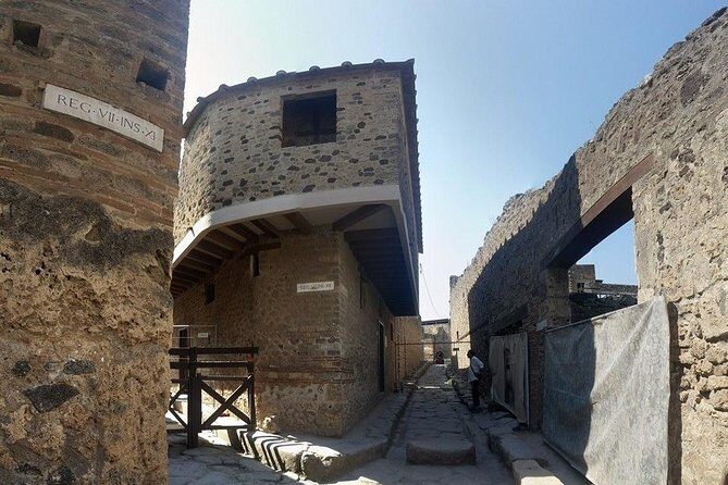 Amalfi Coast: Pompei & Vesuvius small group with Skip the line tickets - Climbing Vesuvius: coach up, crater lecture, and the view gamble