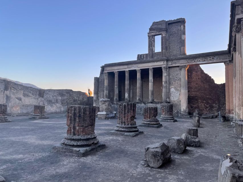 Amalfi Coast: Pompeii Ruins Guided Tour - Getting into the ruins fast: skip-the-line strategy