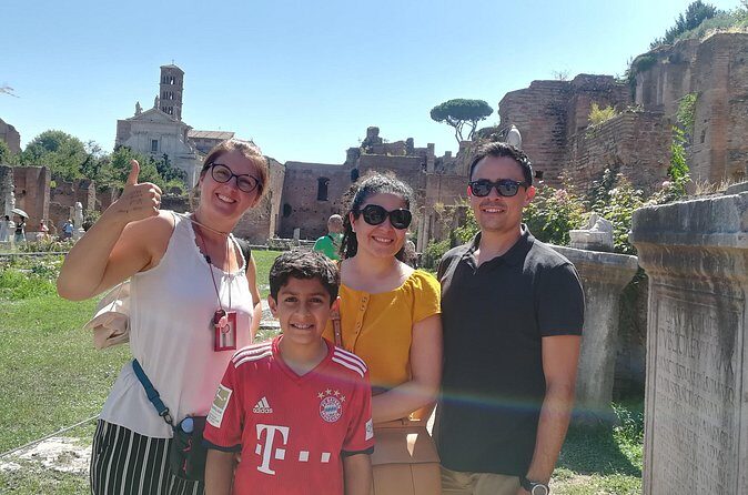 Ancient Roman Adventure: Colosseum, Roman Forum & Palatine Hill with Alessandra - Meeting at Piazza del Colosseo: why this start matters