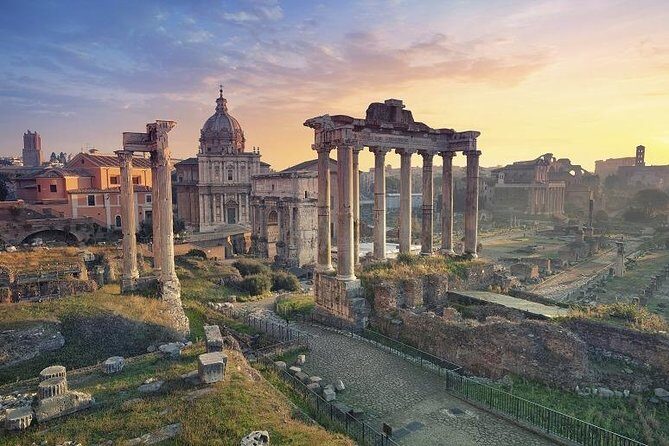 Arena Floor Access Experience for Colosseum & Roman Forum - Staying together: group size, meeting clarity, and helpful staff