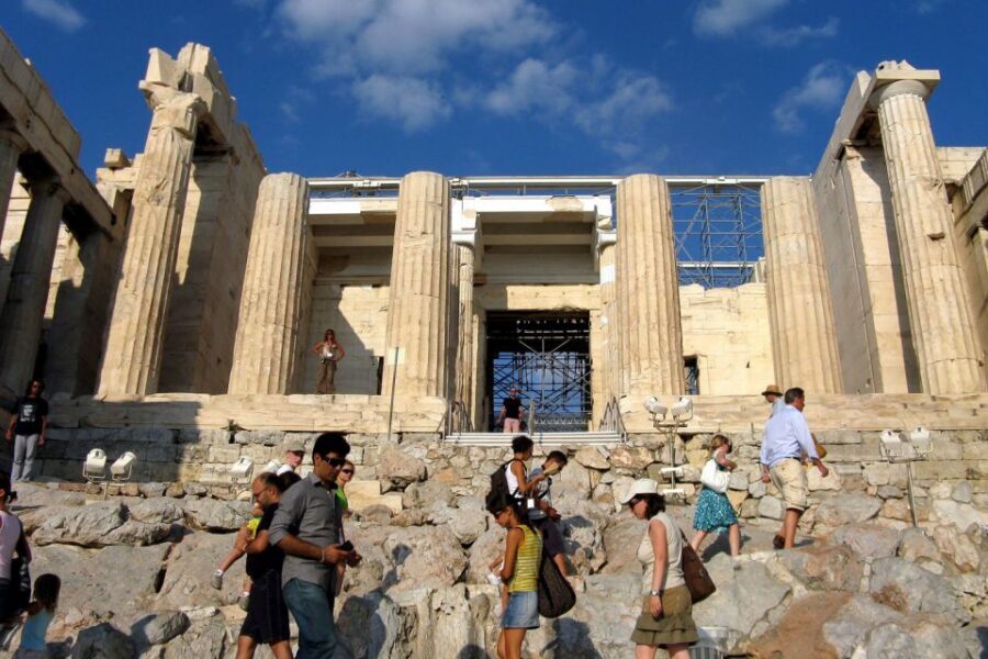 Athens: Acropolis with Museum, Guided Tour & Greek Lunch - Lunch Near the Museum: A Smart, Low-Stress Ending