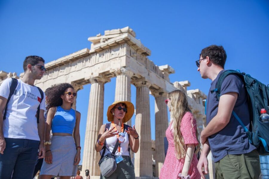 Athens: Highlights and Acropolis Guided Tour - Who this tour suits best (and who should look elsewhere)