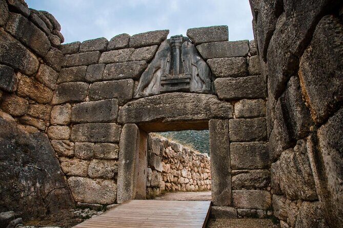 Athens Super Saver: Half-Day Acropolis Tour plus Mycenae&Nafplio - Meeting point at Amalia Hotel: the simple start