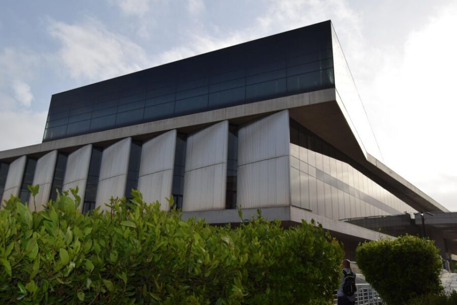 Athens: The Acropolis and Acropolis Museum Tour in German - Who this tour is best for (and who should skip it)