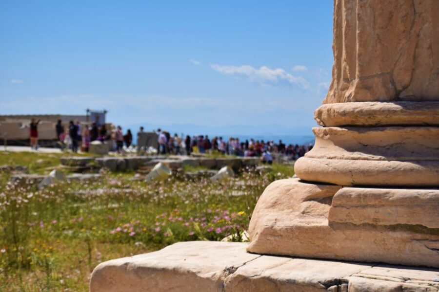 Athens: The Acropolis Guided Walking Tour in German - Photo stop and free time: use the site like a local