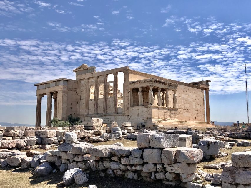 Athens:Acropolis - Historical Center Walking Tour in Spanish - The Parthenon stop: learning the real reasons it was built