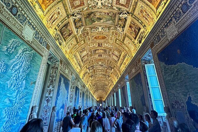 Audio guide in Vatican Museums and Sistine Chapel - Skip-The-Line Starts at a Neighborhood Café