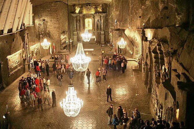 Auschwitz-Birkenau and Wieliczka Salt Mine Full Day Tour - Wieliczka Salt Mine: 800 Steps and Underground Warmth