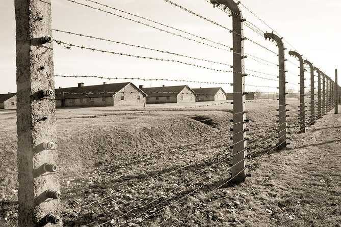Auschwitz- Birkenau and Wieliczka Salt Mine in One Day - Comfort, Packing Rules, and What to Wear (Seriously)