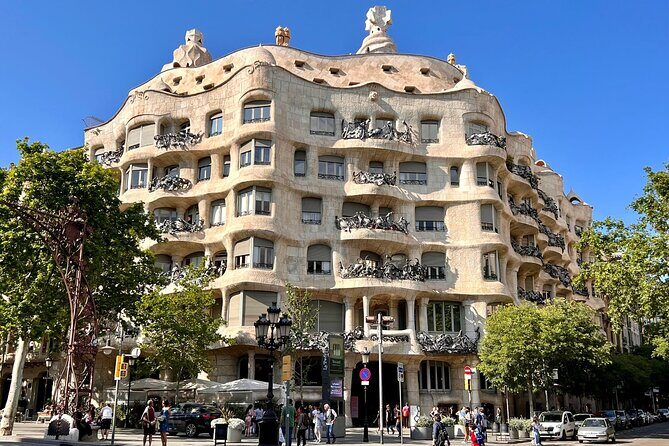 Barcelona Full Day: Sagrada Familia and the 3 Gaudí Houses - Casa Vicens: where Gaudí’s career is still learning to fly