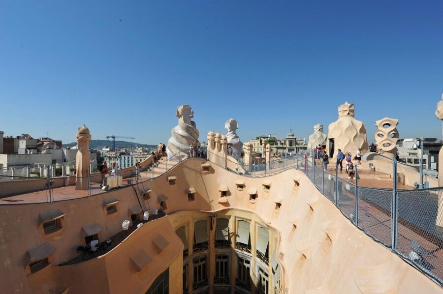 Barcelona: Gaudí Houses & Sagrada Familia Tour - Starting at Casa Vicens: Gaudí’s early spark in Gràcia
