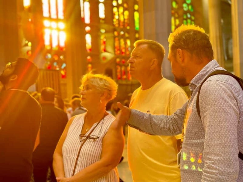 Barcelona: Gothic Quarter, Sagrada Familia & Park Güell Tour - The Gothic Quarter + Jewish Quarter Walk: Old Streets With Real Context