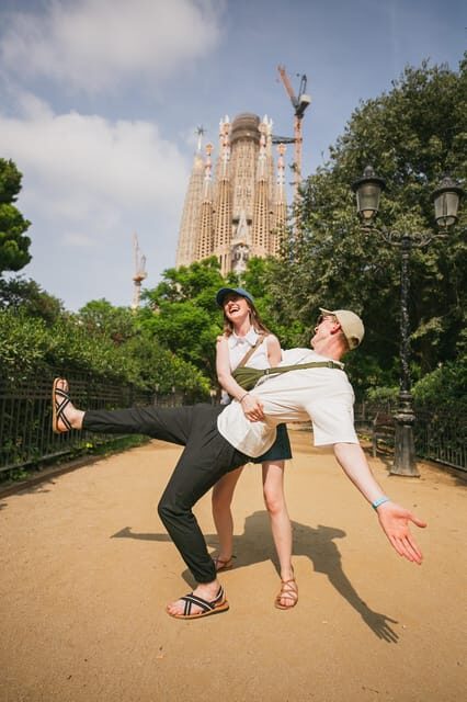 Barcelona: Photographic Madness at the Sagrada Familia - Sagrada Familia Photos Without the Posing Panic