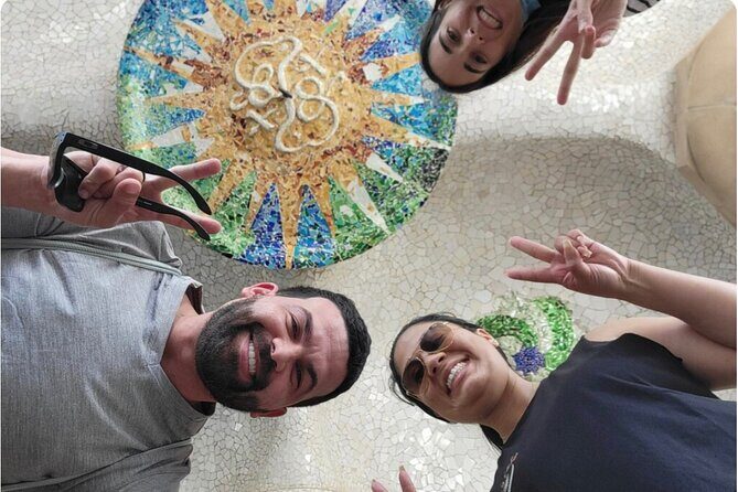Barcelona Premium: Gothic, Montjuic, Sagrada Familia & Park Güell - Montjuïc: viewpoints plus the city’s big symbols from the port