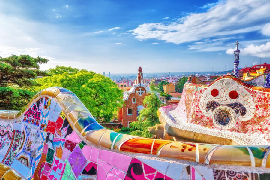 Barcelona: Sagrada Família and Park Güell Guided Tour - Meeting at Carrer de Larrard: Start Point That Saves Stress