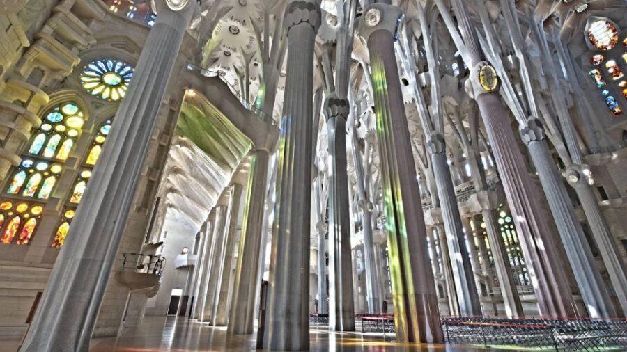 Barcelona & Sagrada Familia Half-Day Tour with Hotel Pickup - Eixample and Hospital de Sant Pau: a UNESCO stop that adds balance
