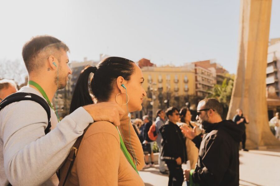 Barcelona: Sagrada Familia Skip-the-Line Guided Tour - Dress code and security checks: avoid the easy frustrations