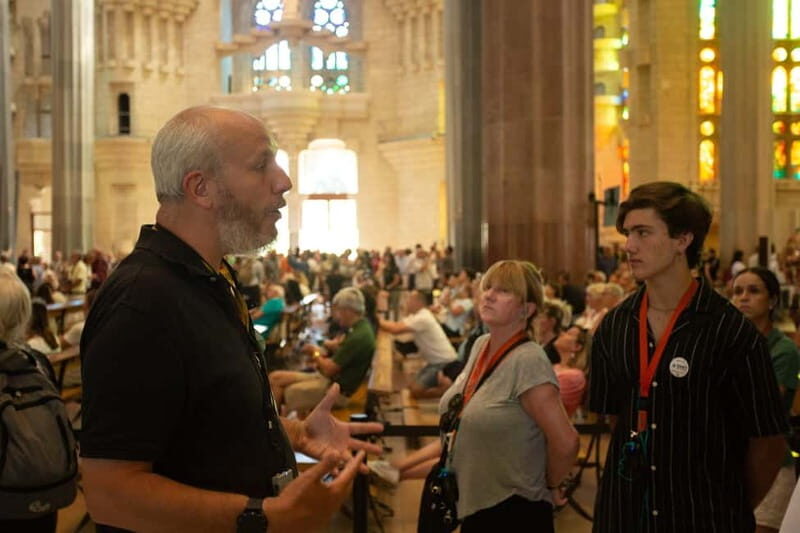 Barcelona: Sagrada Familia Skip-the-line Tour with Guide - Your Guide and the Small-Group Advantage (Plus Audio Headsets)