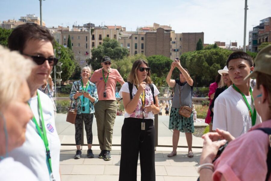 Barcelona: Sagrada Familia Small Group Guided Tour - Meeting Point at Kurz&Gut Gaudí: Get There Early or Risk a No-Show
