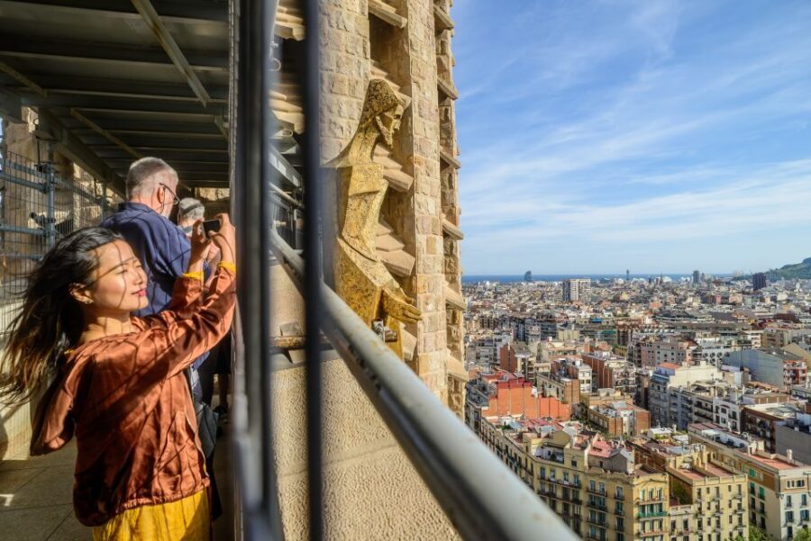 Barcelona: Sagrada Familia Tour & Optional Tower Visit - Key things I’d put on your radar