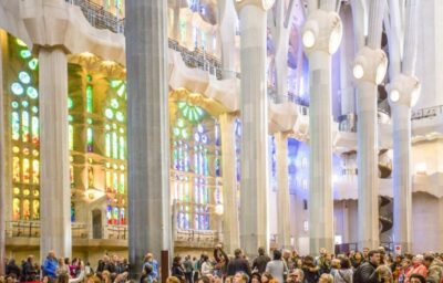 Sagrada Familia with Towers and Park Güell Tour