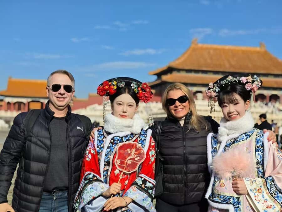 Beijing: Forbidden City Guided Tour with Options - Donghuamen walk-in: getting oriented before the palace core