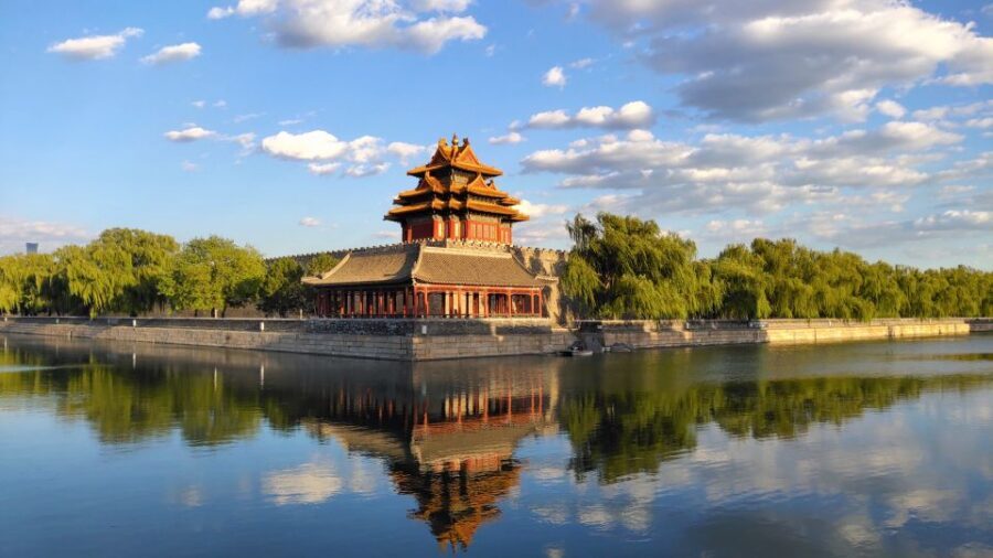 Beijing: Forbidden City Tour(Group/Private)-Tickets Included - Entering the Forbidden City: the route that keeps you from getting lost