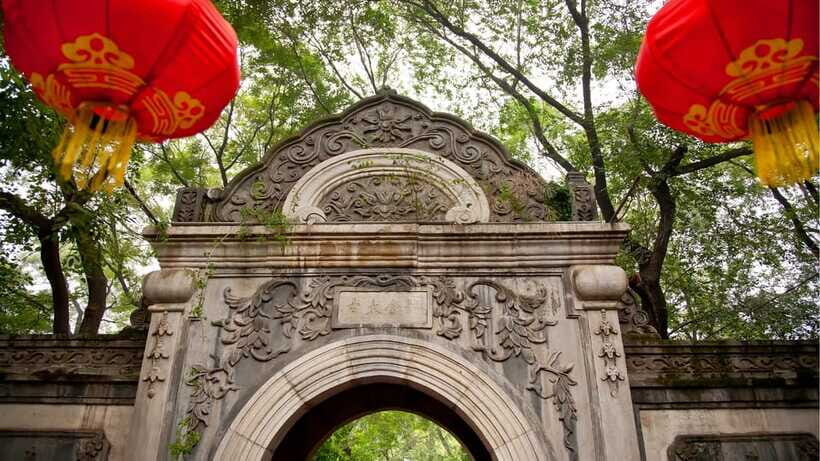Beijing: Prince Kung's Palace Museum Ticket—Must-See Spot - Using the English PDF guide the smart way